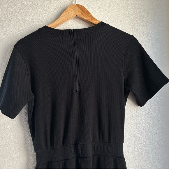 Misguided | Ribbed Short Sleeve Jumpsuit - Picture 7 of 13
